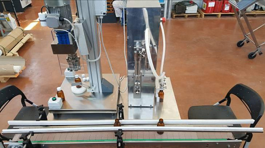 Дозатор жидкостей полуавтоматический с укупоркой, 900 шт./ч, StazLiquidi Фото 2