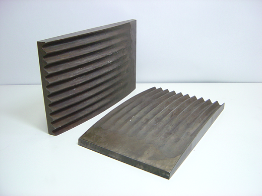 Щёки мелющие для BB 300, сталь 1.1750, для измельчения без примеси тяжёлых металлов, 1 пара