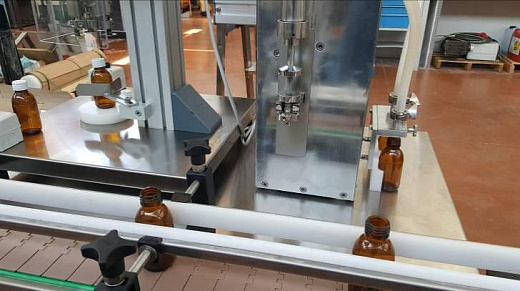 Дозатор жидкостей полуавтоматический с укупоркой, 900 шт./ч, StazLiquidi Фото 3