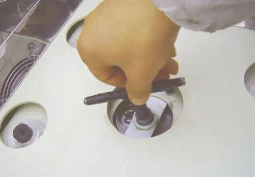 Регулировка амплитуды настольного шейкера-инкубатора ZWYR-200D